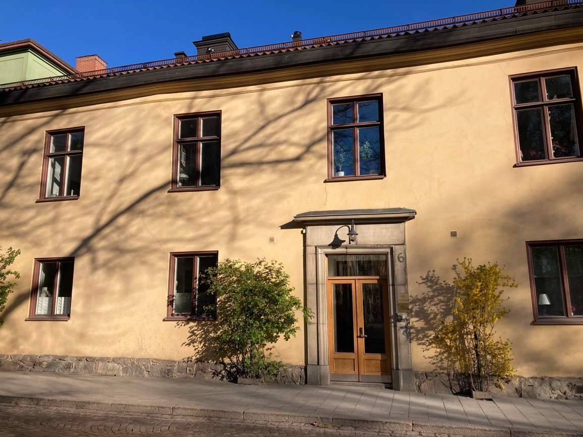 Entrén till psykoterapimottagningen i Uppsala